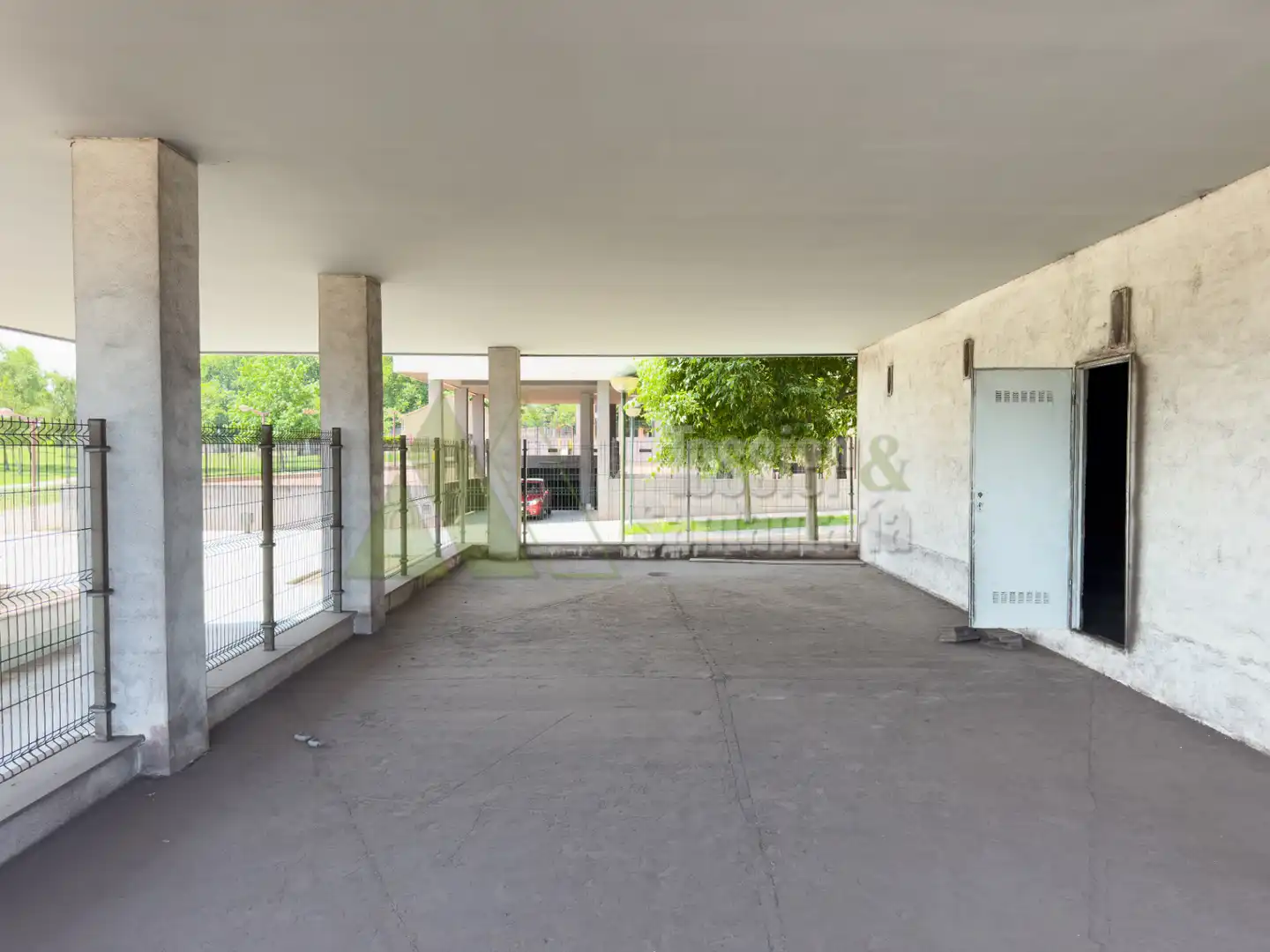 Business premises to rent in Calle Concejo de Villayón, imagen 15