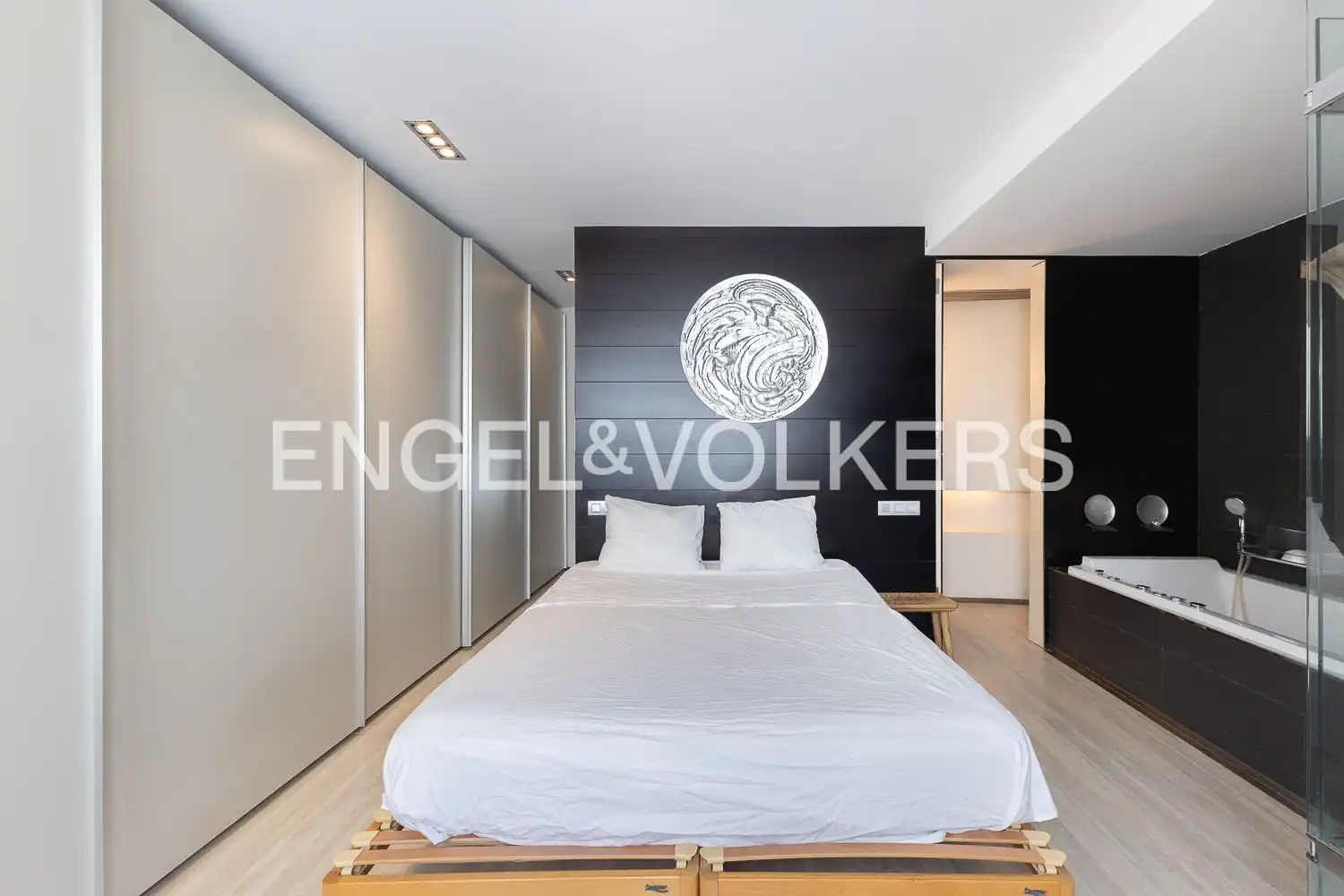 Schlafzimmer von Wohnung zum Verkauf in Valencia mit Klimaanlage, Heizung und Möbliert
