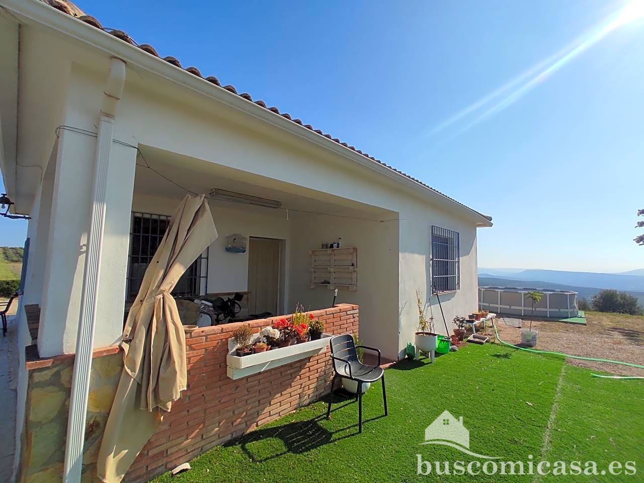 Exterior view of House or chalet for sale in Linares