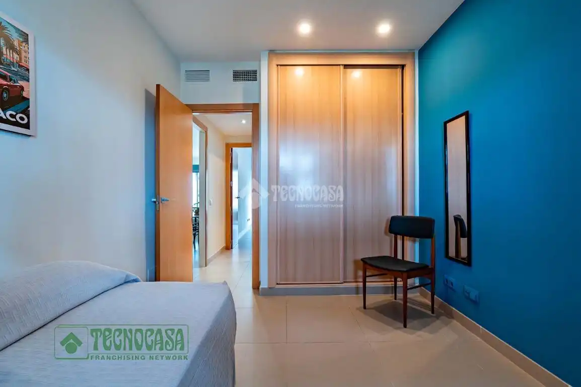 Habitación de Piso en venta en Roquetas de Mar con Aire acondicionado, Terraza y Amueblado