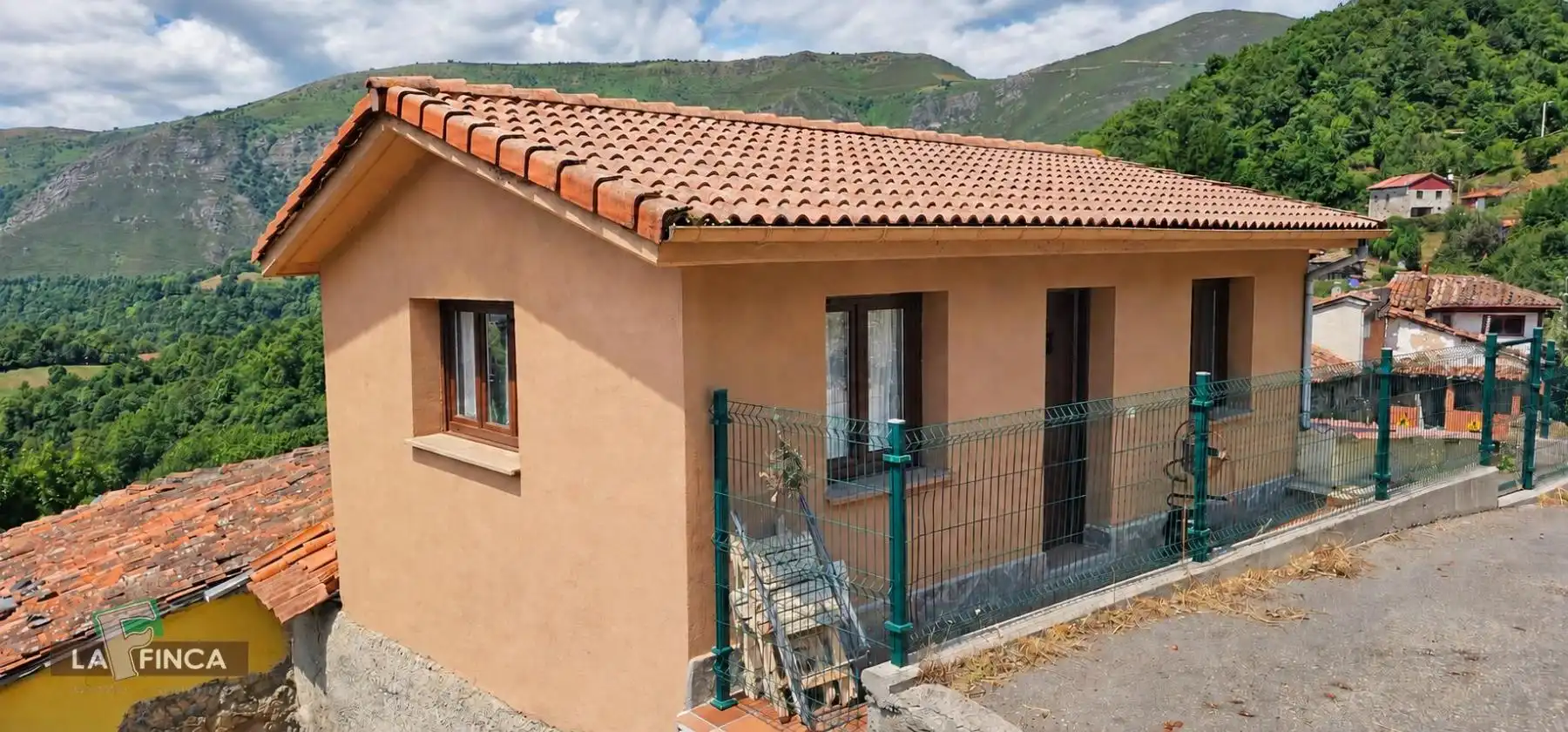 Exterior view of Detached homes for sale in Teverga, Asturias