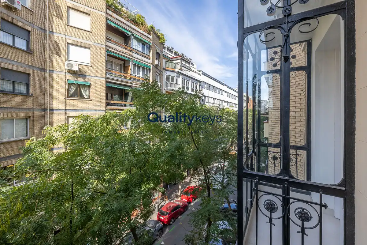 Exterior view of Flat for sale in Madrid  with Air Conditioner, Heating and Storage room