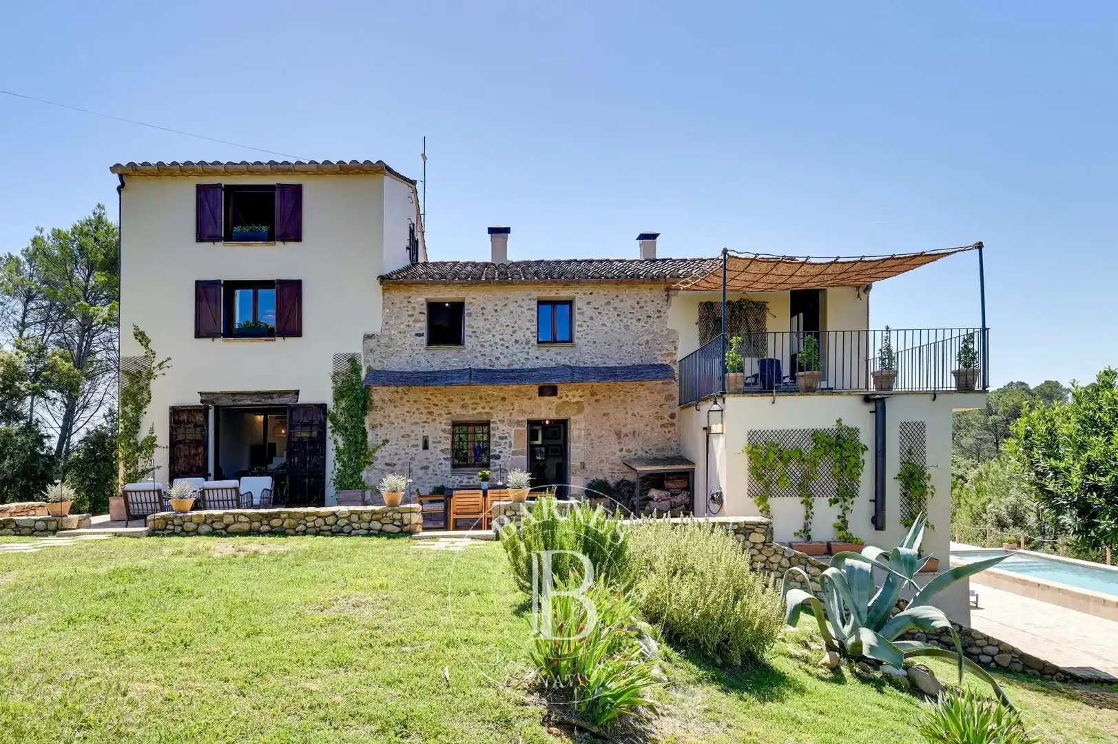 Vista exterior de Finca rústica en venta en Esponellà con Calefacción, Piscina y Amueblado