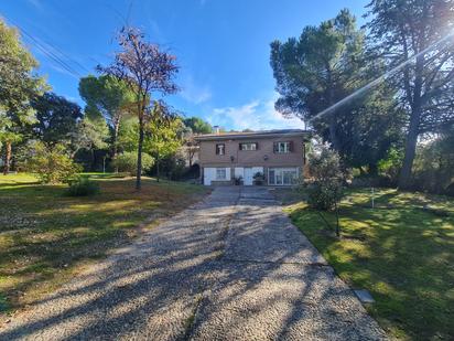 Exterior view of House or chalet for sale in Villaviciosa de Odón  with Heating, Private garden and Swimming Pool