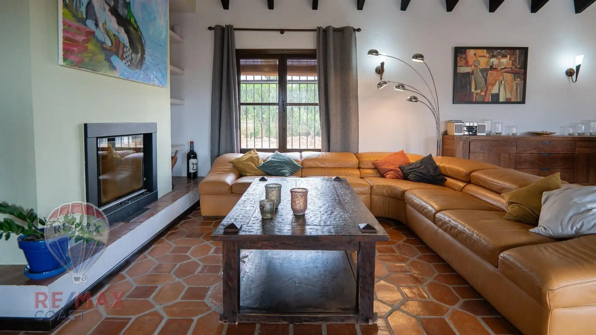 Sala d'estar de Casa o xalet en venda en Alhaurín de la Torre amb Aire condicionat, Jardí privat i Terrassa