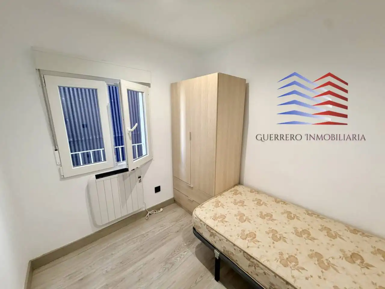 Bedroom of Flat for rent in Ourense Capital   with Heating, Storage room and Furnished