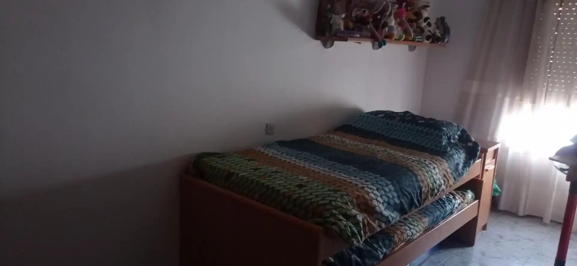 Habitación de Casa adosada en venta en Baza con Trastero y Balcón