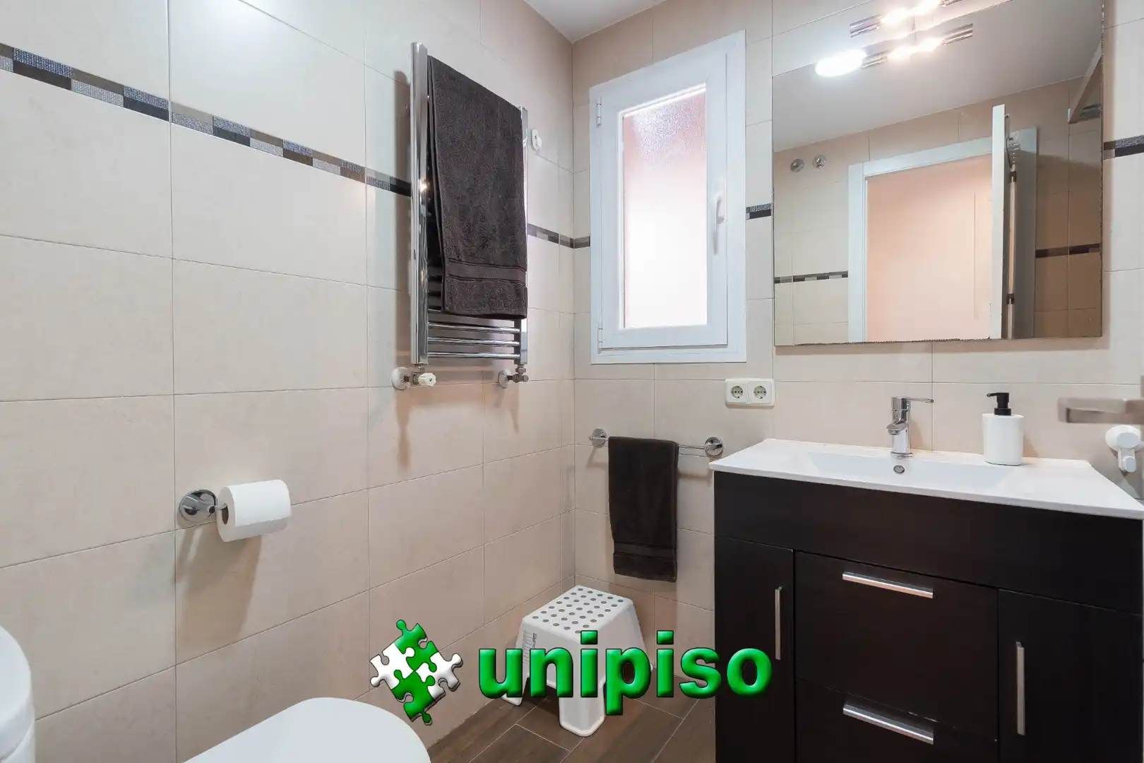 Bany de Pis en venda en Leganés amb Aire condicionat, Jardí privat i Piscina