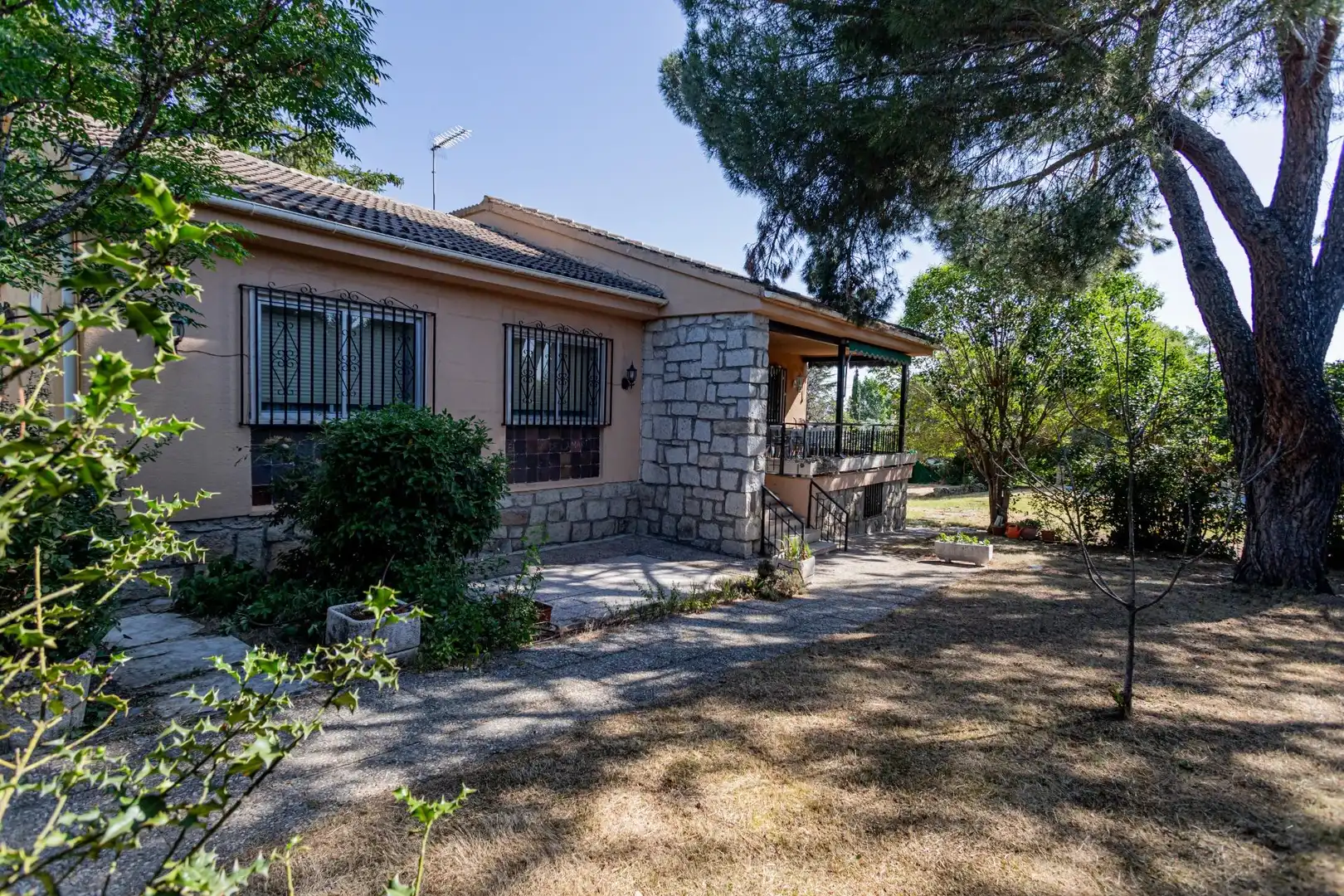 Chalet con piscina en venta en El Molar (Madrid), imagen 8