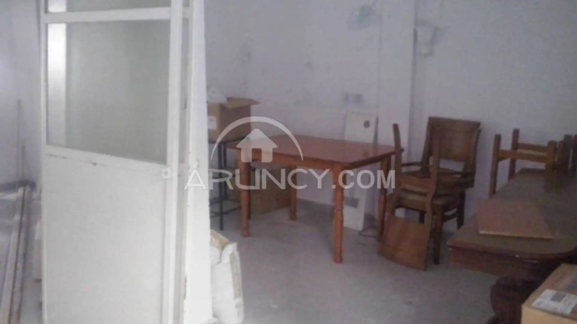 Local de alquiler en El Plantinar – Avda. La Paz - El Juncal, Sur