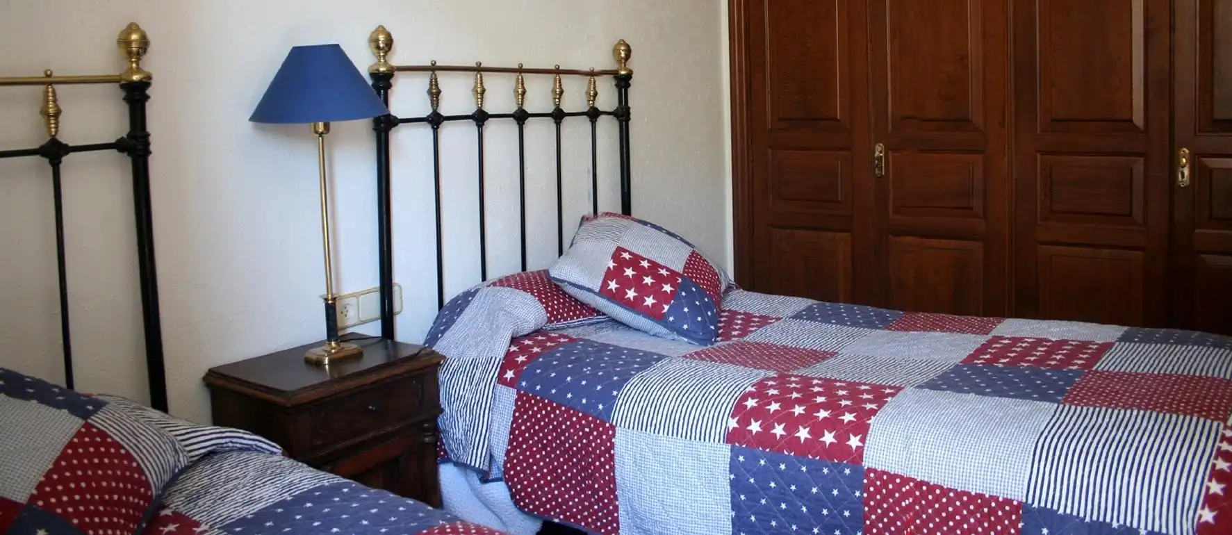 Habitación de Finca rústica en venta en Teo con Calefacción, Jardín privado y Terraza