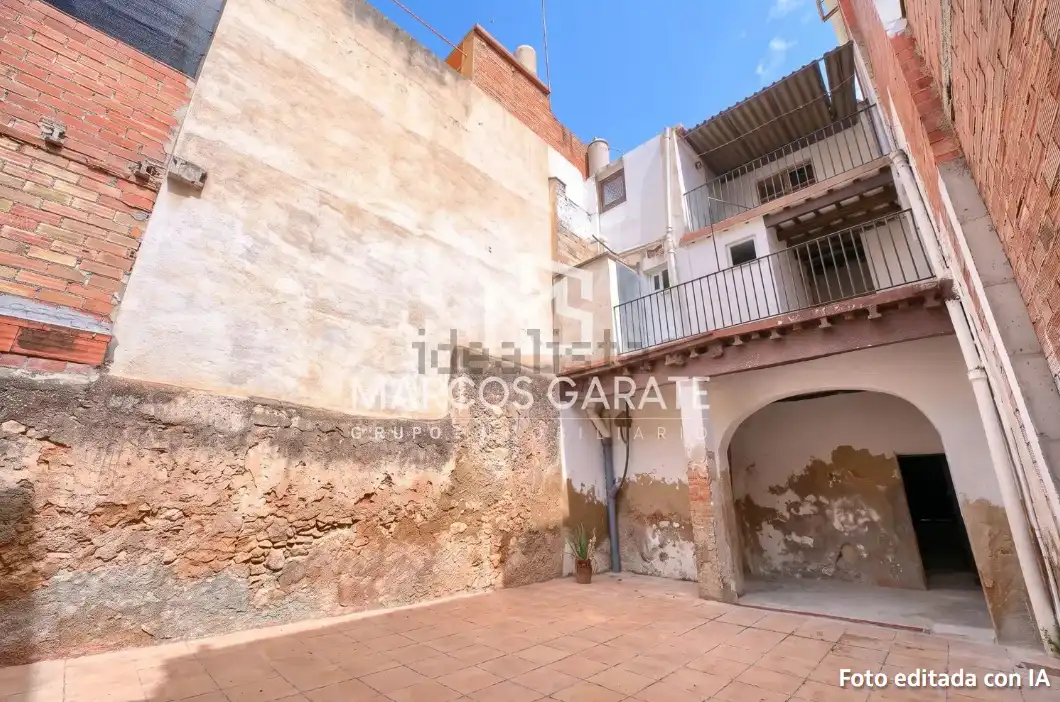 Vista exterior de Casa o chalet en venta en El Vendrell con Calefacción, Terraza y Balcón