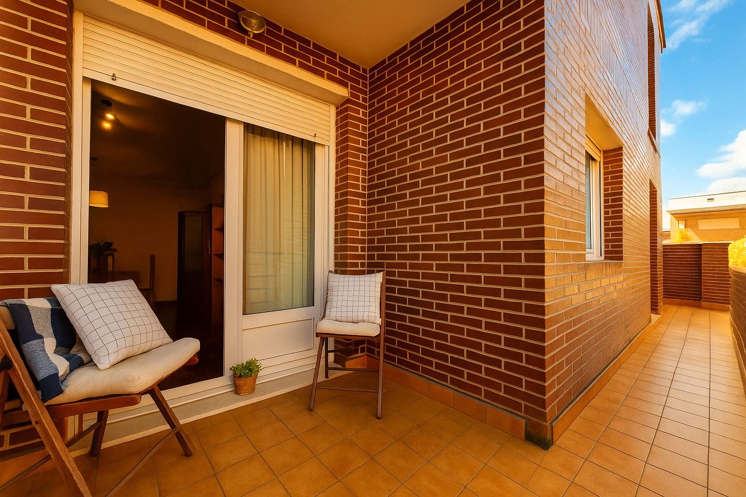 Balcony of Flat to rent in El Astillero    with Heating, Terrace and Furnished
