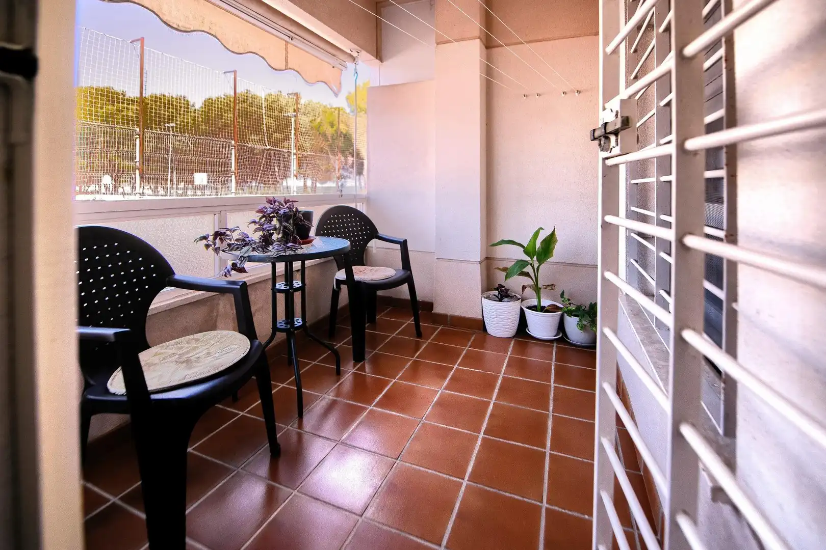 Terrasse von Erdgeschoss zum Verkauf in Puerto Real mit Klimaanlage und Balkon