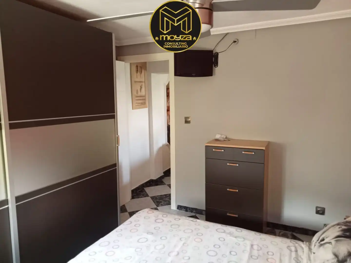 Bedroom of Flat for rent in Jaén  with Air Conditioner and Heating