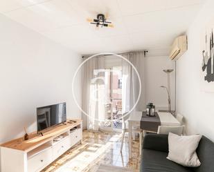 Living room of Flat to rent in  Barcelona Capital  with Air Conditioner, Heating and Furnished