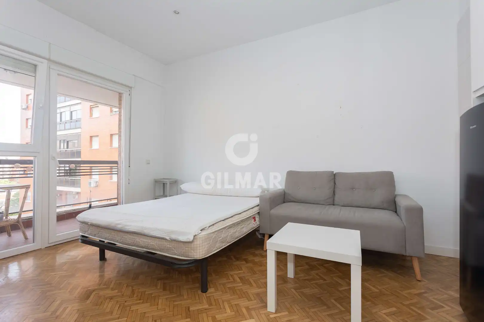 Habitación de Piso en venta en Madrid con Calefacción y Balcón