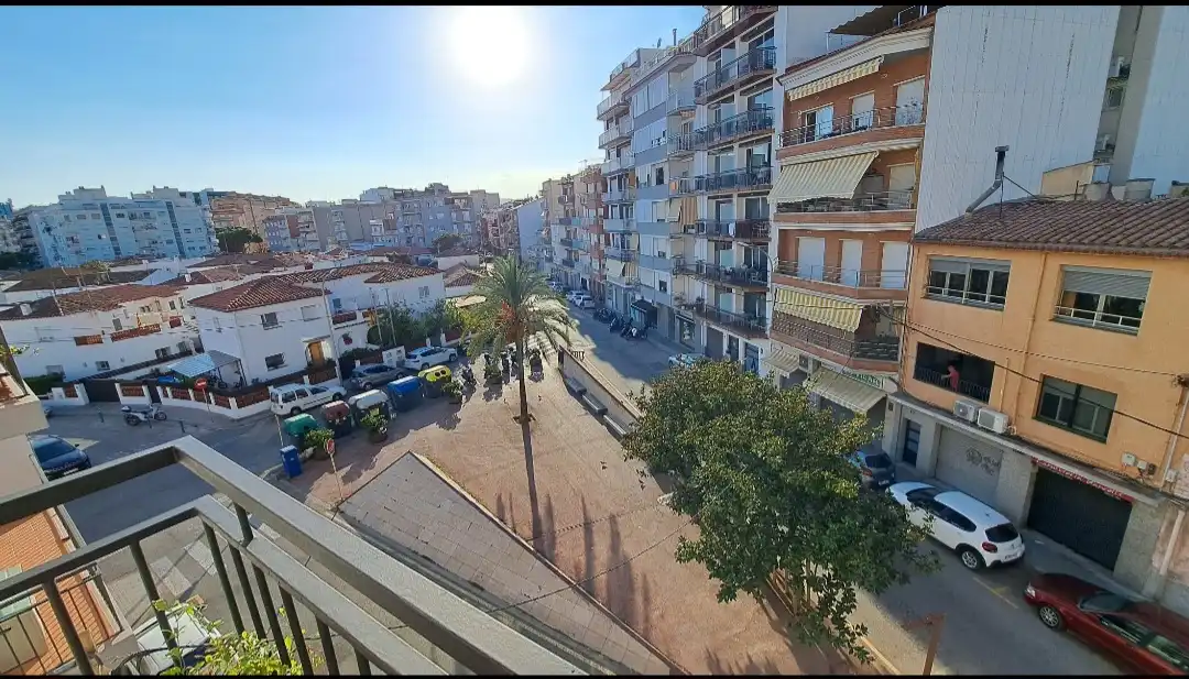 Vista exterior de Pis de lloguer en Els Pins