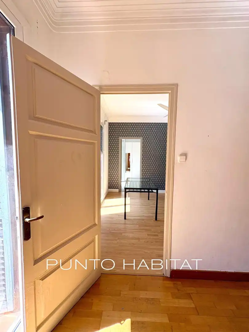 Piso en venta en Barcelona con Aire acondicionado, Parquet y Trastero