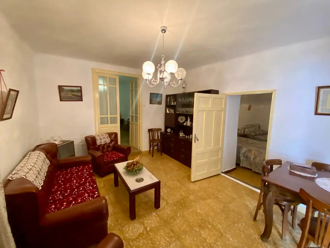 Sala de estar de Casa o chalet en venta en Ballesteros de Calatrava con Jardín privado, Terraza y Amueblado