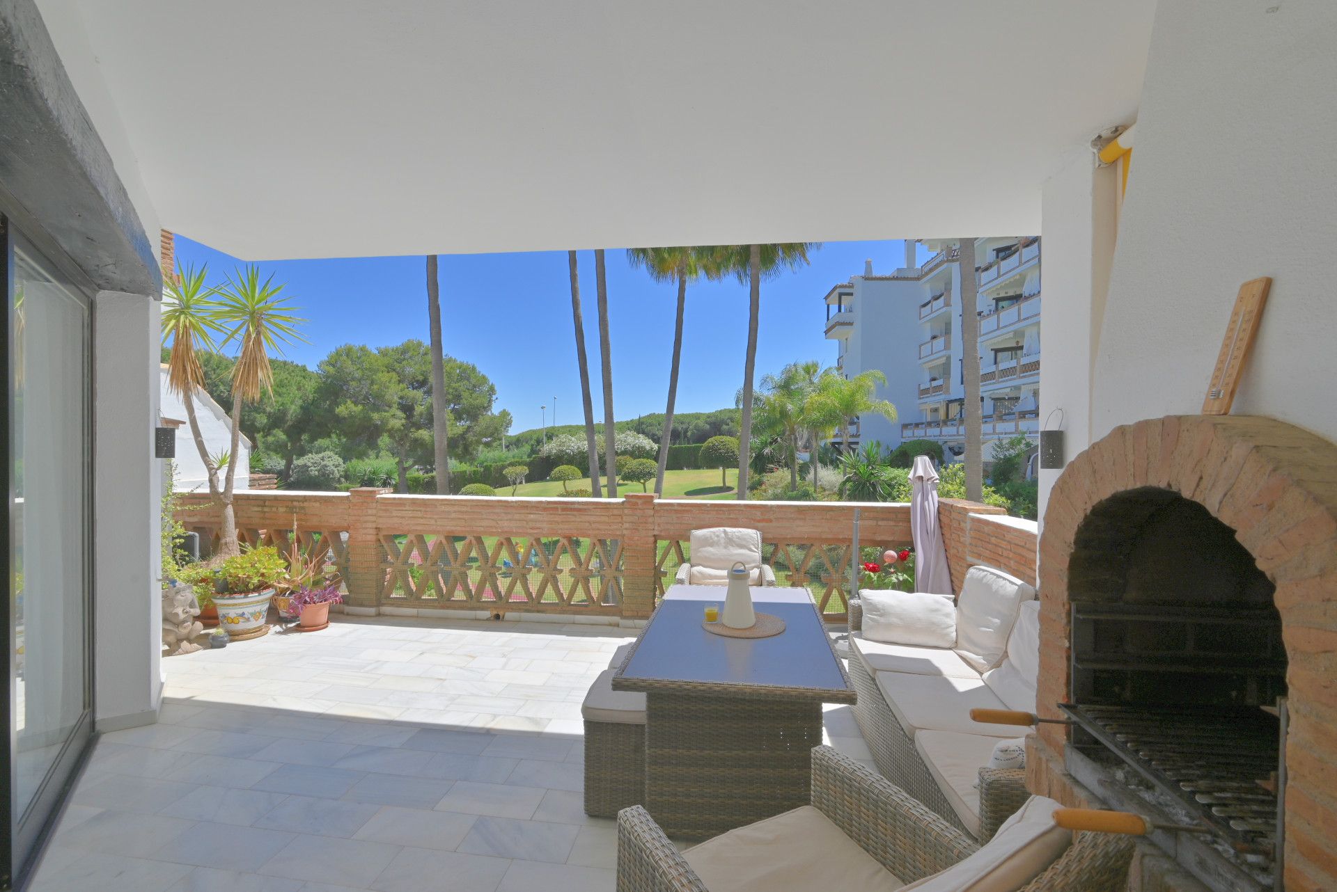 Jardí de Apartament en venda en Mijas amb Aire condicionat, Terrassa i Traster