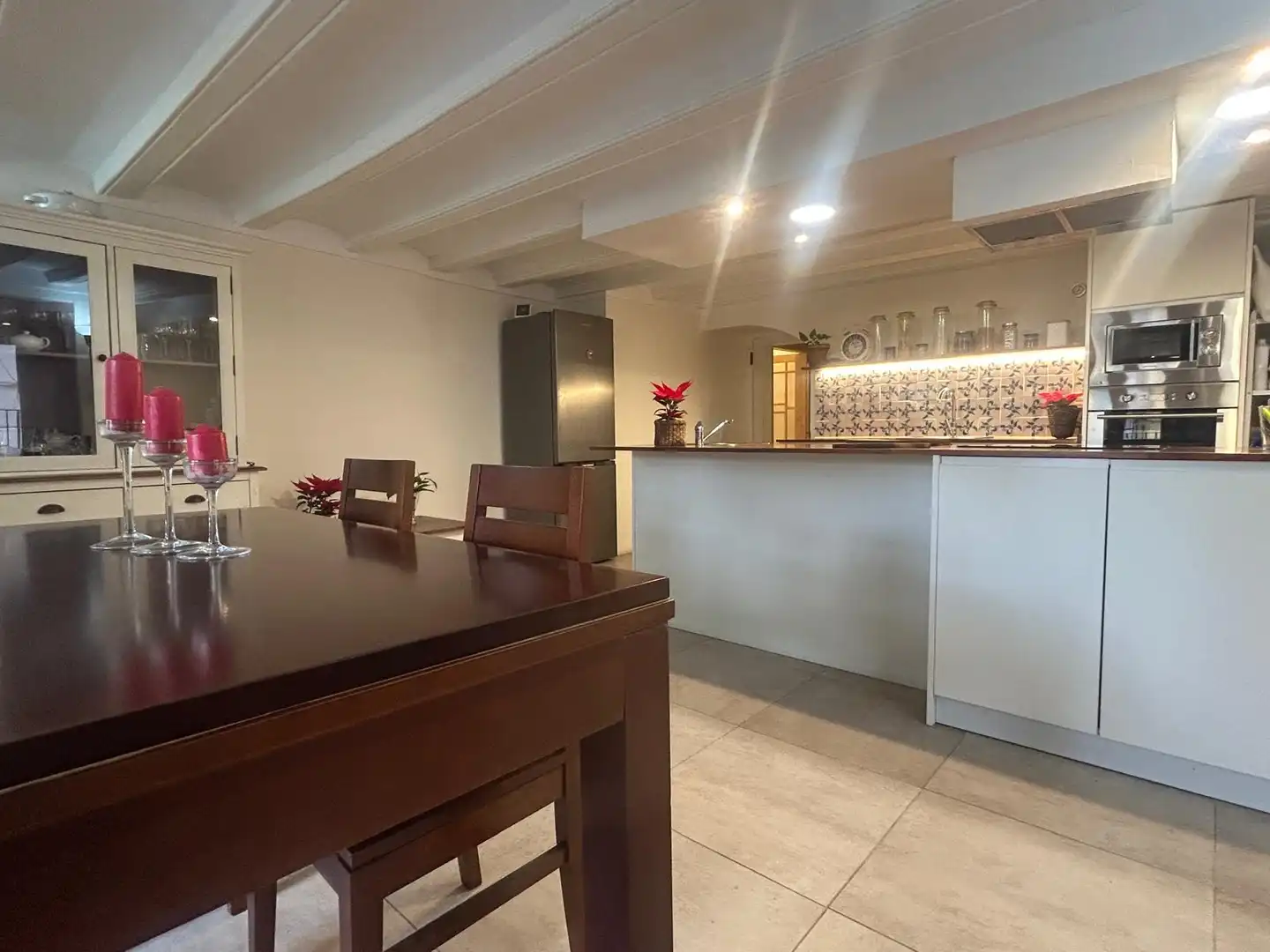 Cocina de Piso en venta en Vilanova i la Geltrú con Microondas y Balcón