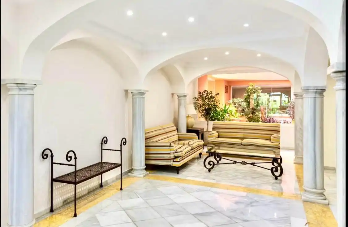 Piso con piscina en alquiler en Nueva Andalucía, imagen 10