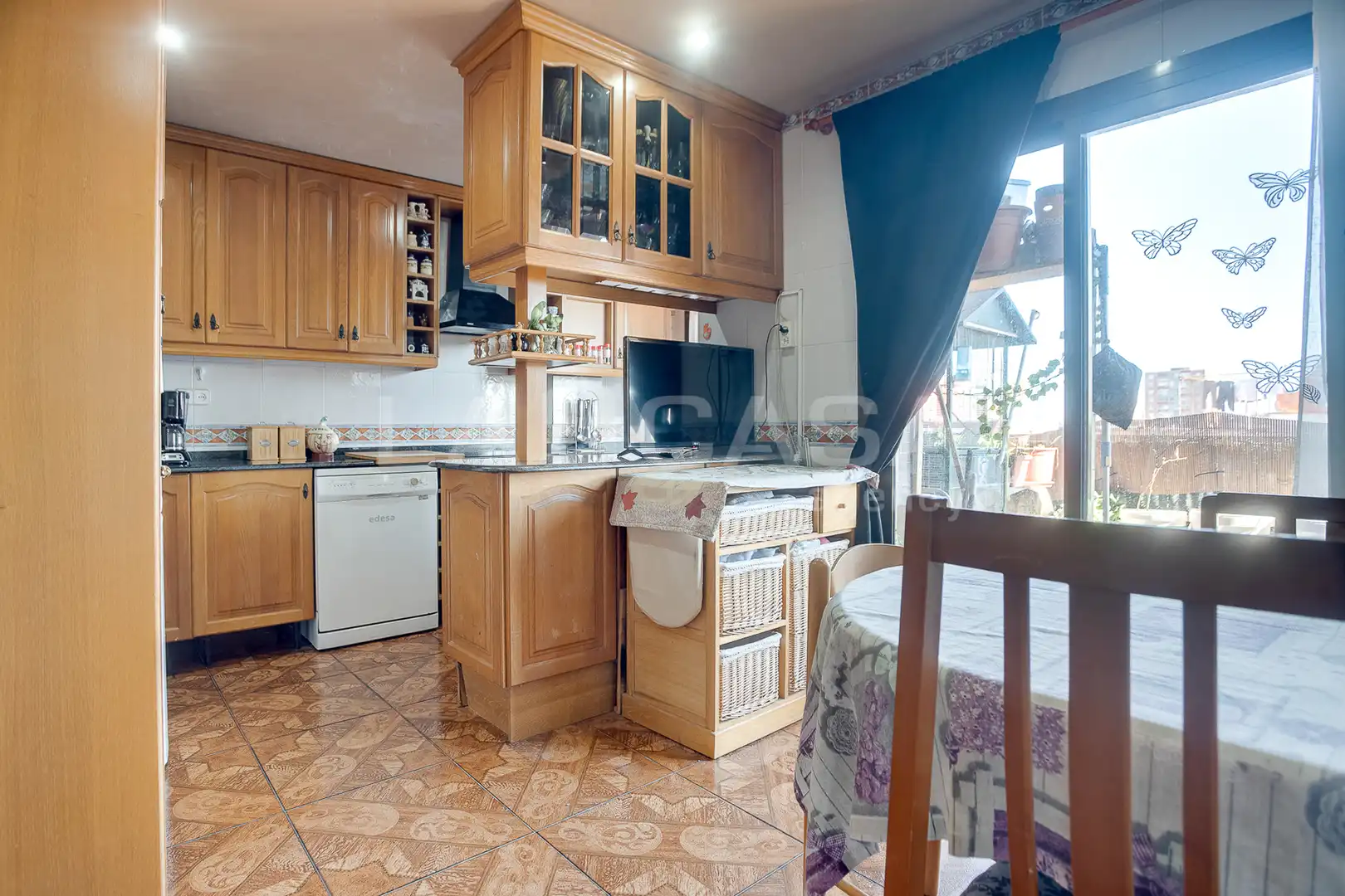 Cocina de Piso en venta en Barcelona con Balcón