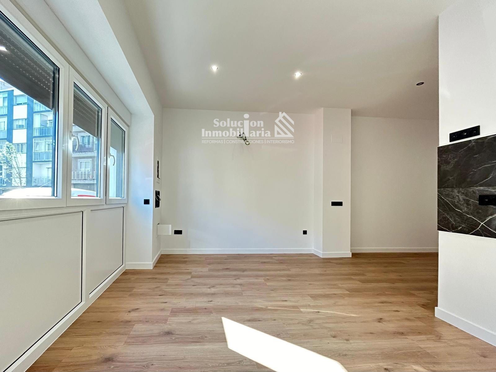 Sala d'estar de Apartament en venda en Salamanca Capital amb Aire condicionat i Calefacció