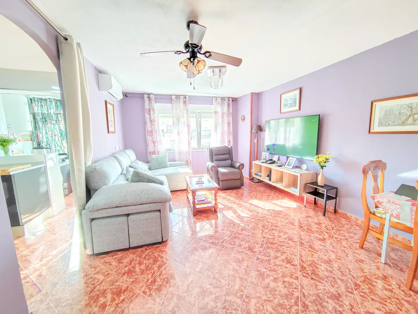 Wohnzimmer von Wohnung zum Verkauf in Garrucha mit Klimaanlage, Heizung und Ofen