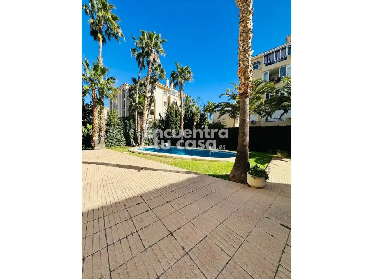 Vista exterior de Apartamento en venta en L'Alfàs del Pi con Aire acondicionado, Calefacción y Piscina comunitaria
