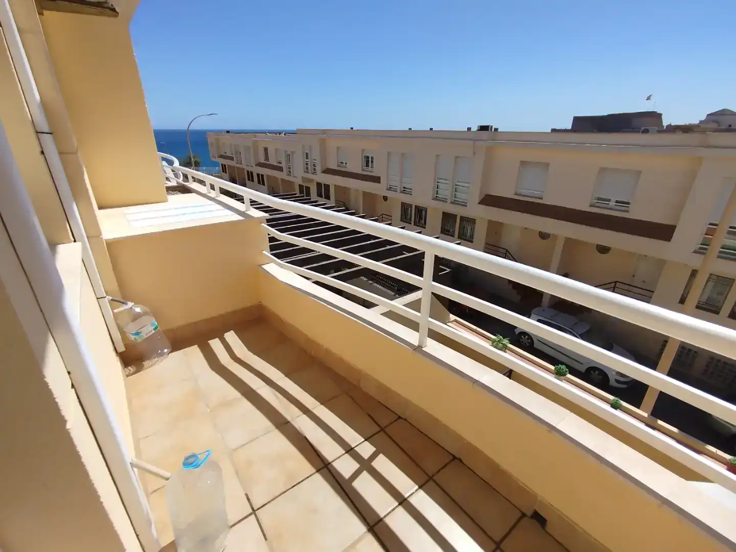 Terrassa de Casa o xalet en venda en  Melilla Capital amb Aire condicionat, Piscina i Balcó