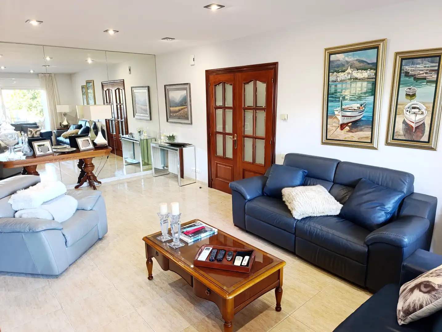 Sala de estar de Casa o chalet en venta en Pineda de Mar con Aire acondicionado, Calefacción y Jardín privado