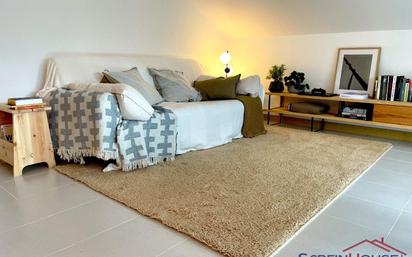 Sala d'estar de Àtic en venda en Ramales de la Victoria amb Terrassa