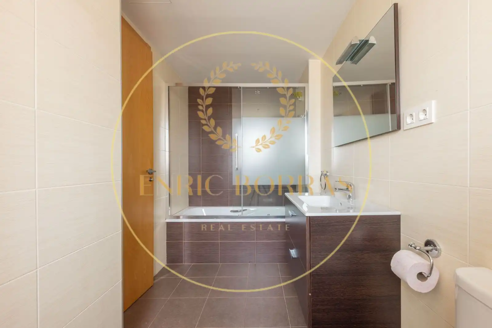 Baño de Dúplex en venta en Gironella con Aire acondicionado, Calefacción y Jardín privado