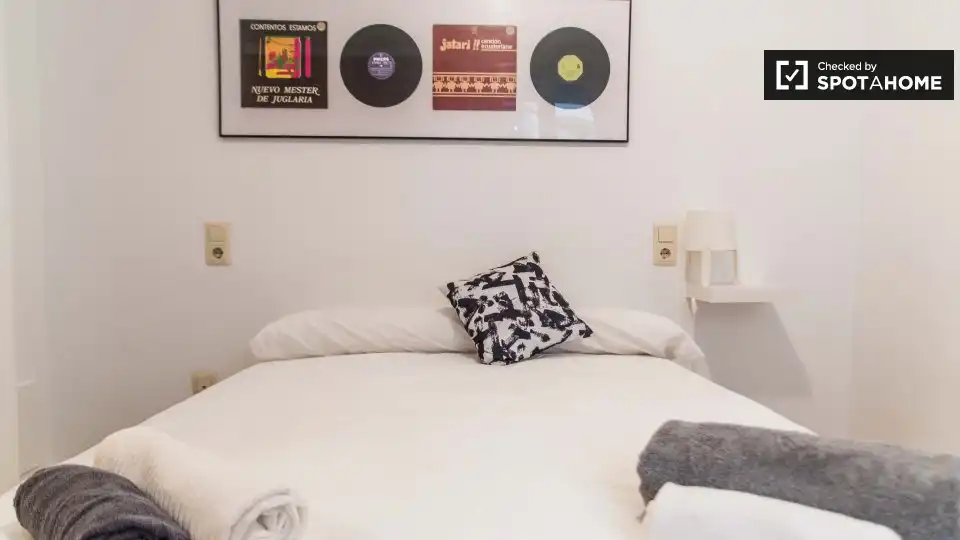 Wohnung mit Terrasse zur Miete in Quatre Carreres, imagen 5