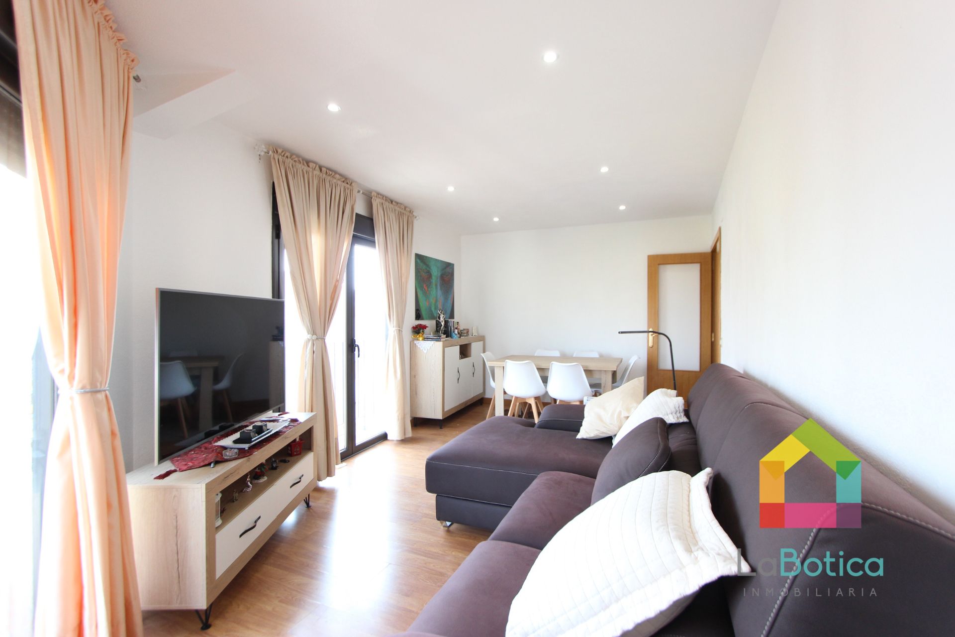 Sala de estar de Apartamento en venta en Fuensalida con Trastero y Amueblado