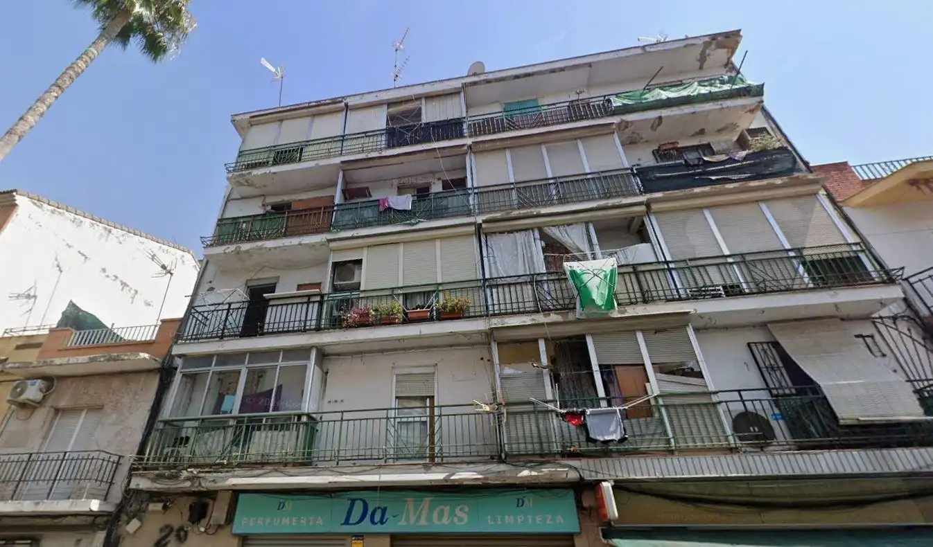 Vista exterior de Pis en venda en Sevilla