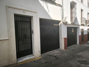 Individual for sale in Calle Sarmiento 3