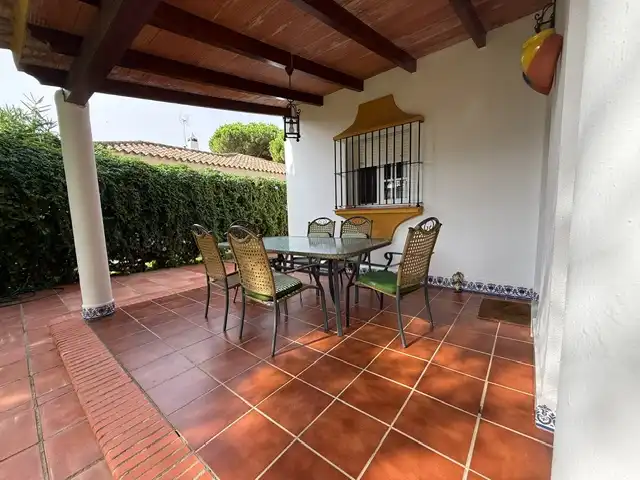 Terrassa de Casa o xalet en venda en Chiclana de la Frontera amb Aire condicionat, Terrassa i Moblat