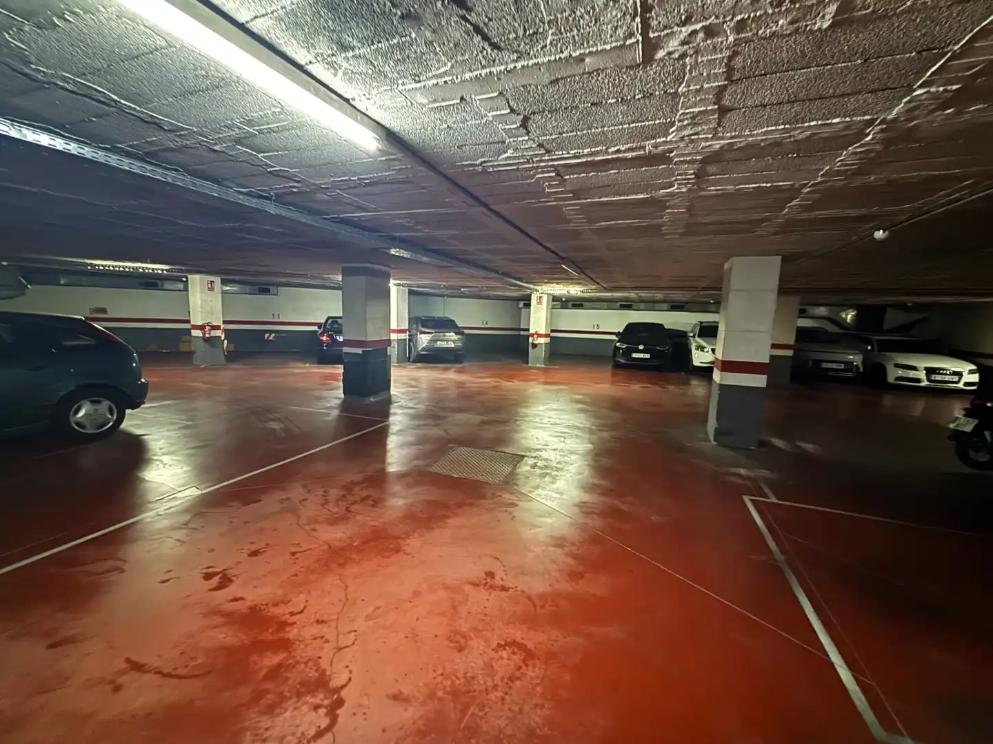 Parkplatz von Garage zum Verkauf in Barcelona