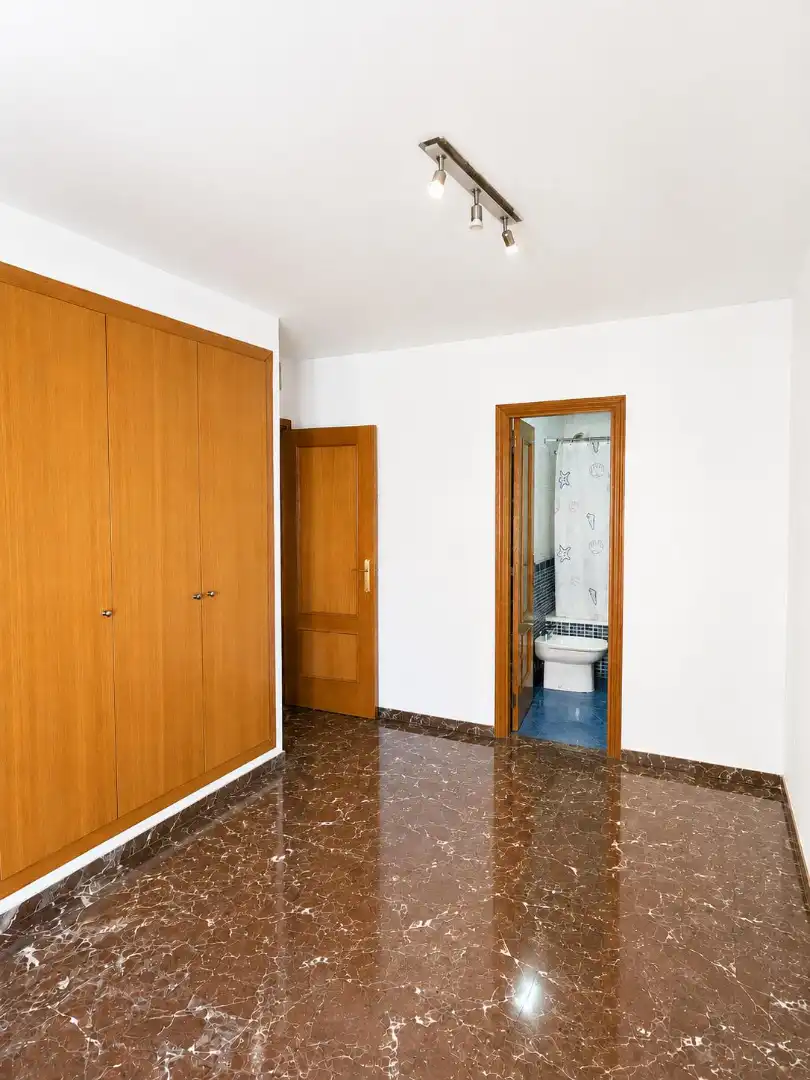 Piso en venta en Valencia con Aire acondicionado, Amueblado y Horno