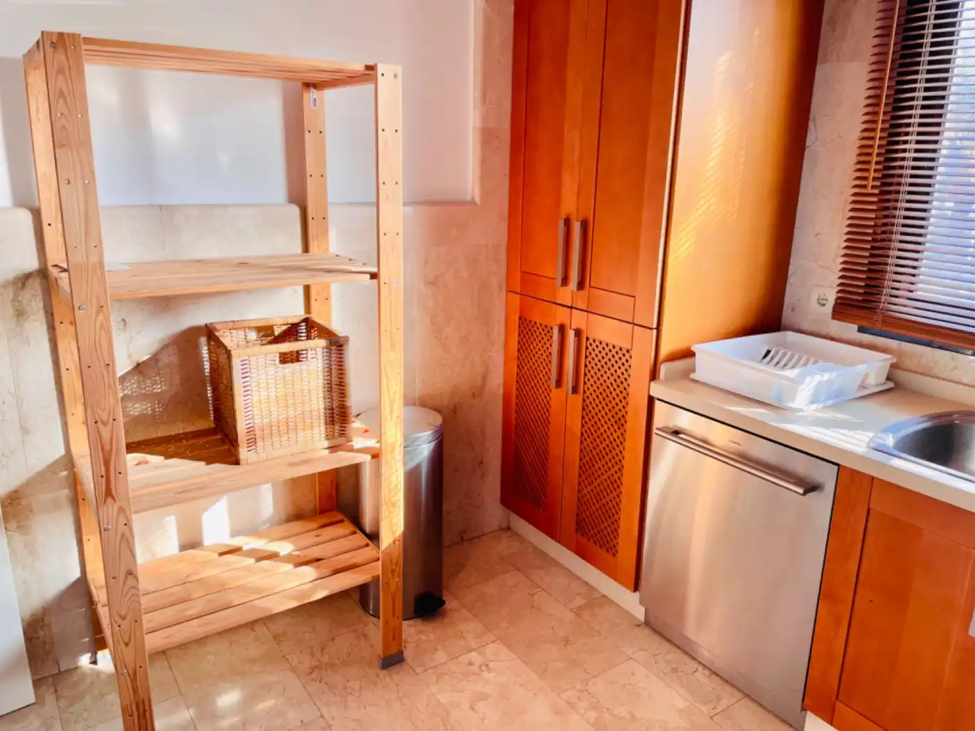 Küche von Wohnung zur Miete in Sotogrande mit Klimaanlage, Terrasse und Möbliert