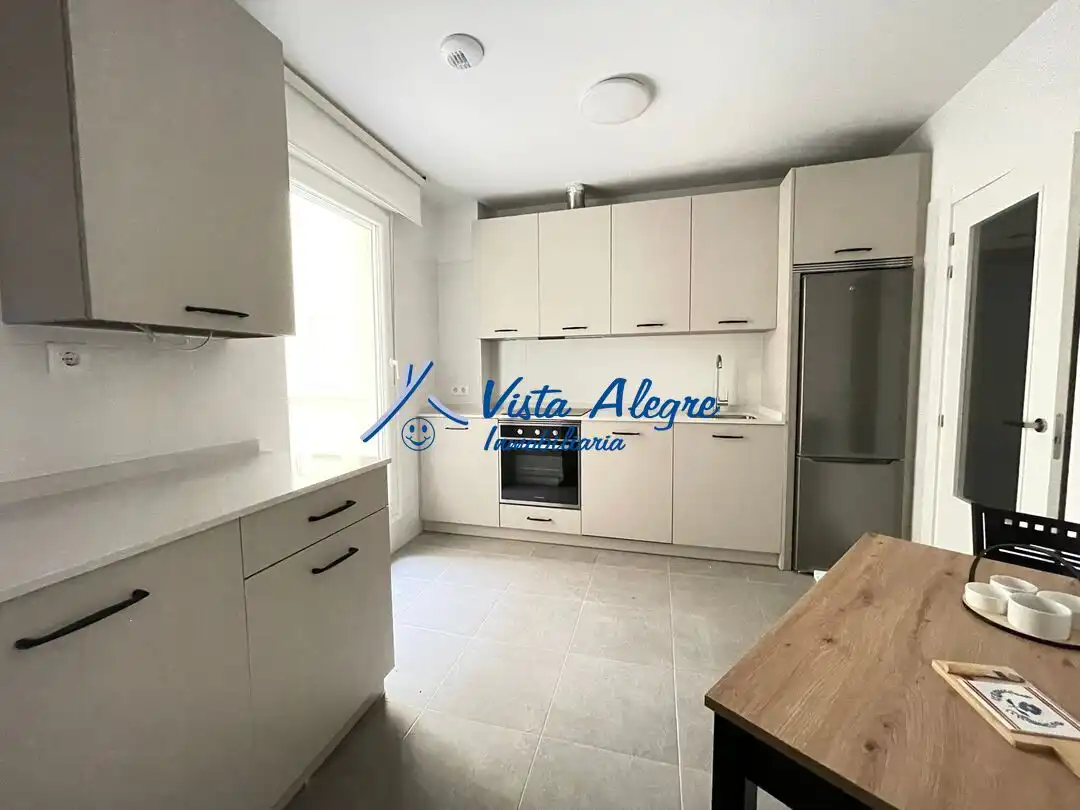 Piso en venta en Calle Lucrecia Arana, 8, Haro