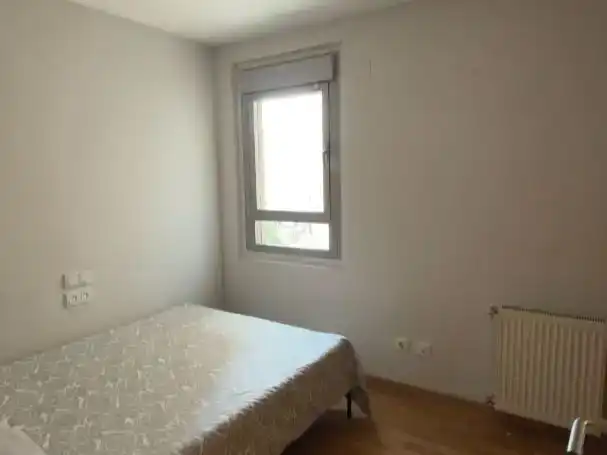 Schlafzimmer von Wohnung zur Miete in Hortaleza