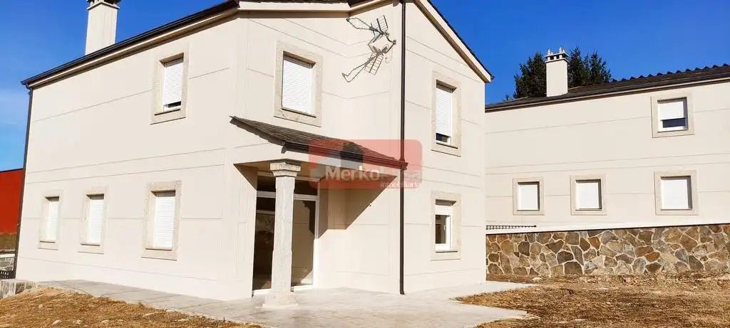 Chalet con jardín en venta en Parroquias del Este, imagen 2