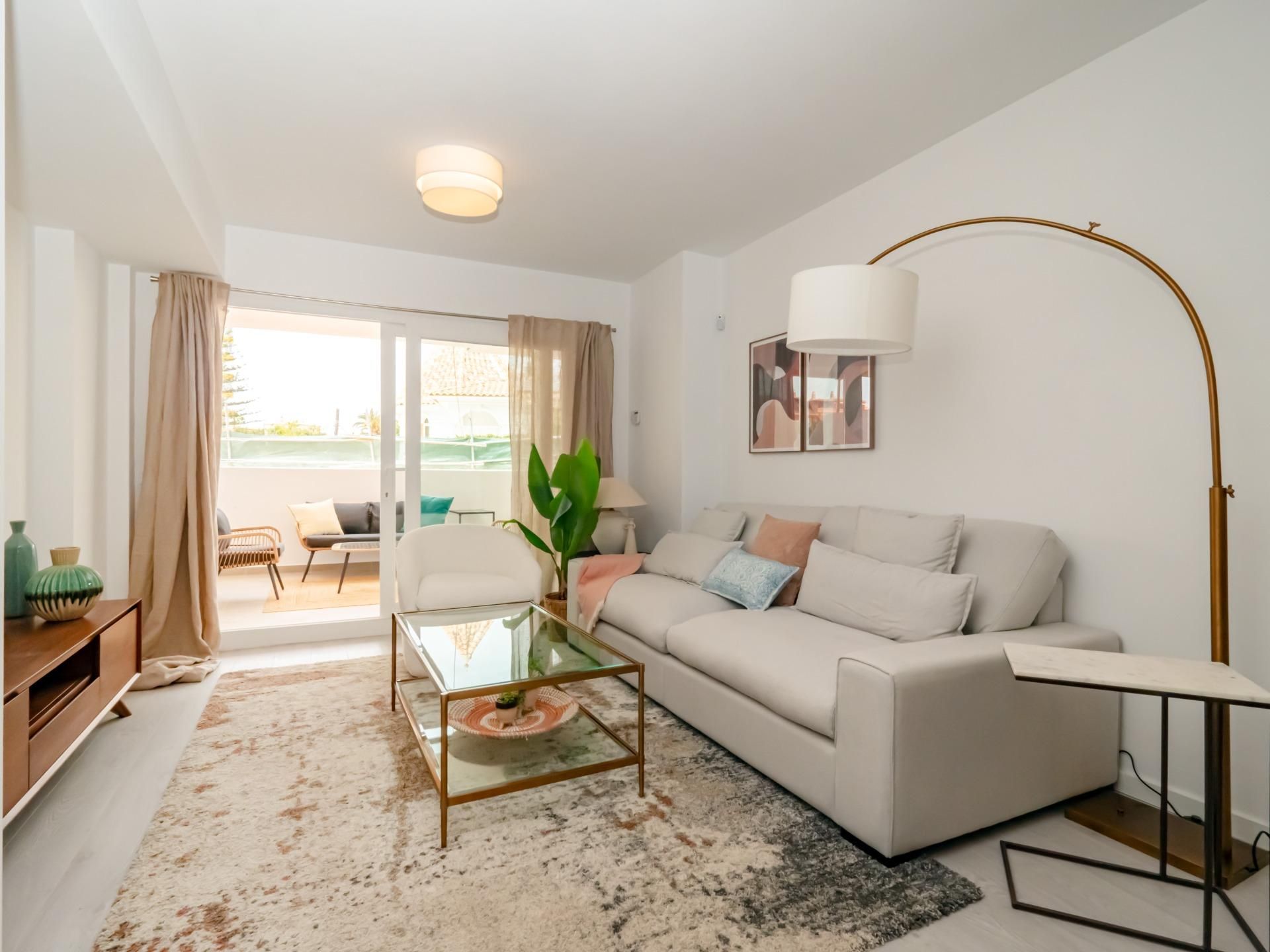 Living room of Planta baja for sale in Fuengirola  with Air Conditioner, Heating and Private garden