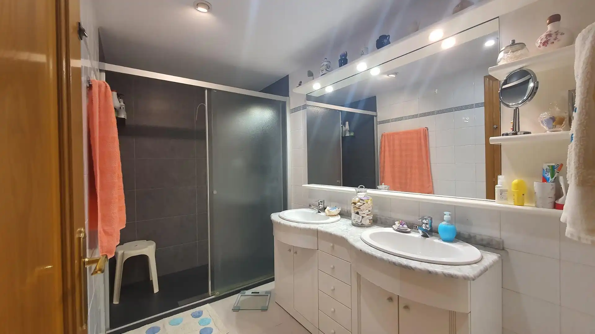 Bathroom of Flat for sale in Canet de Mar  with Air Conditioner