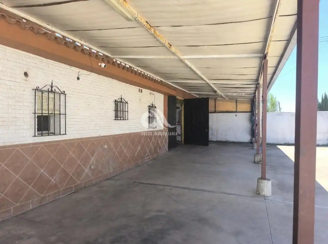 Vista exterior de Casa o xalet en venda en Córdoba