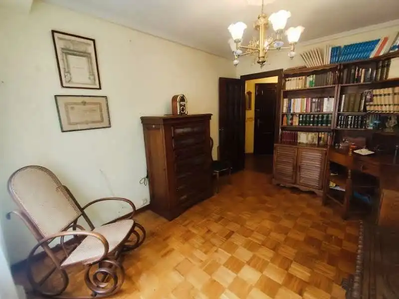 Schlafzimmer von Wohnung zum Verkauf in Pravia mit Heizung, Abstellraum und Möbliert
